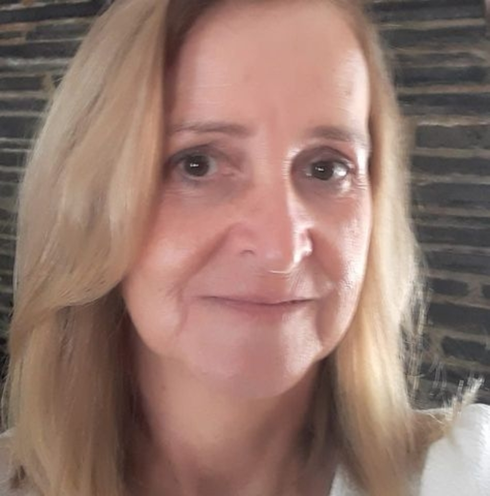 Meet your Posher, Della